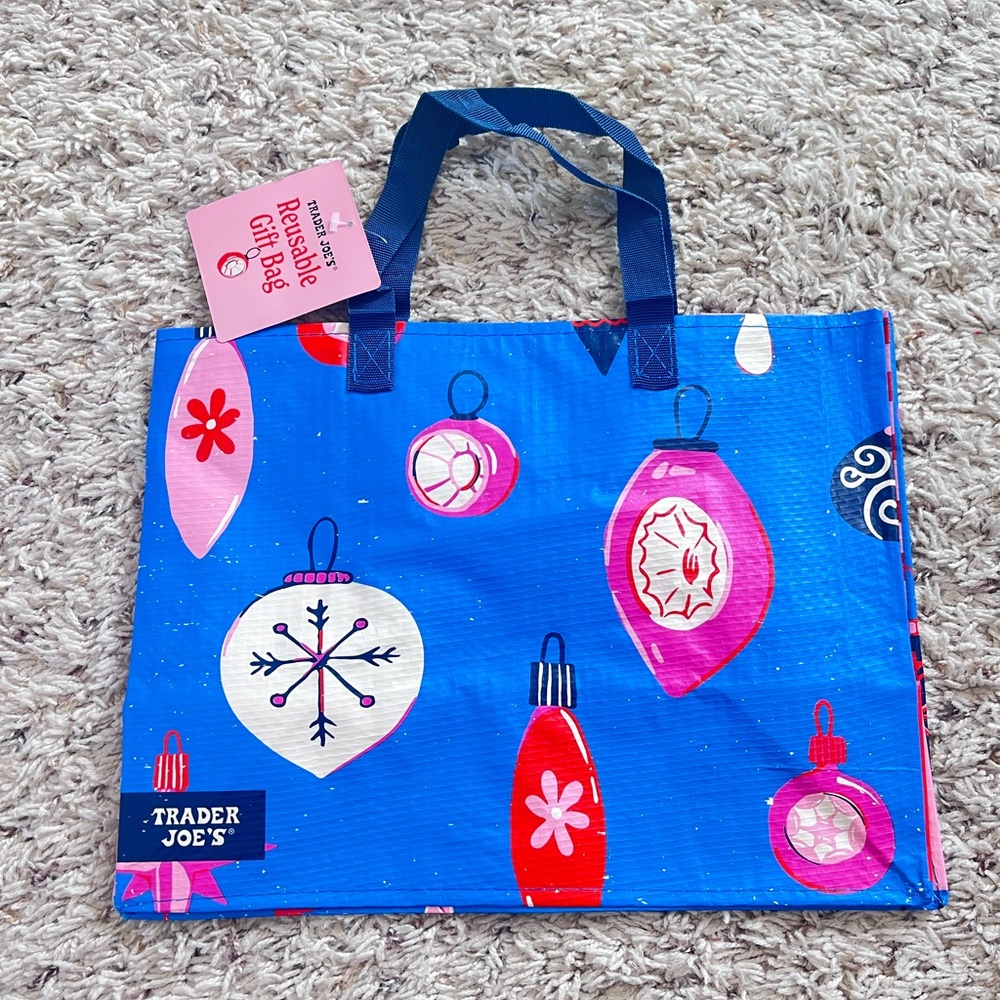 Set of 3 Trader Joes Holiday Reusable Gift Bags Tote Bag🎀 - Picture 3 of 4